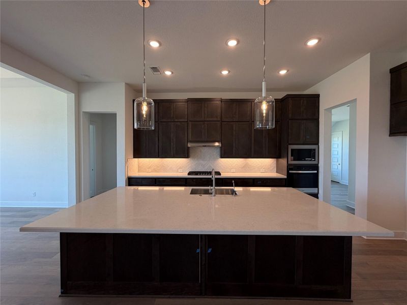 Gorgeous Open Concept Kitchen