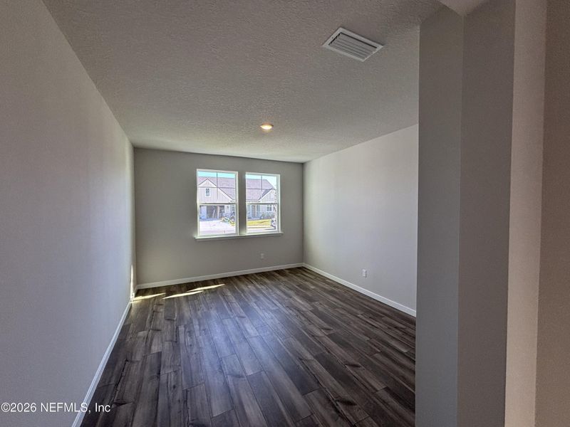 Spacious, unfurnished interior of a new home in Reserve East, Flagler Beach (Image 16).