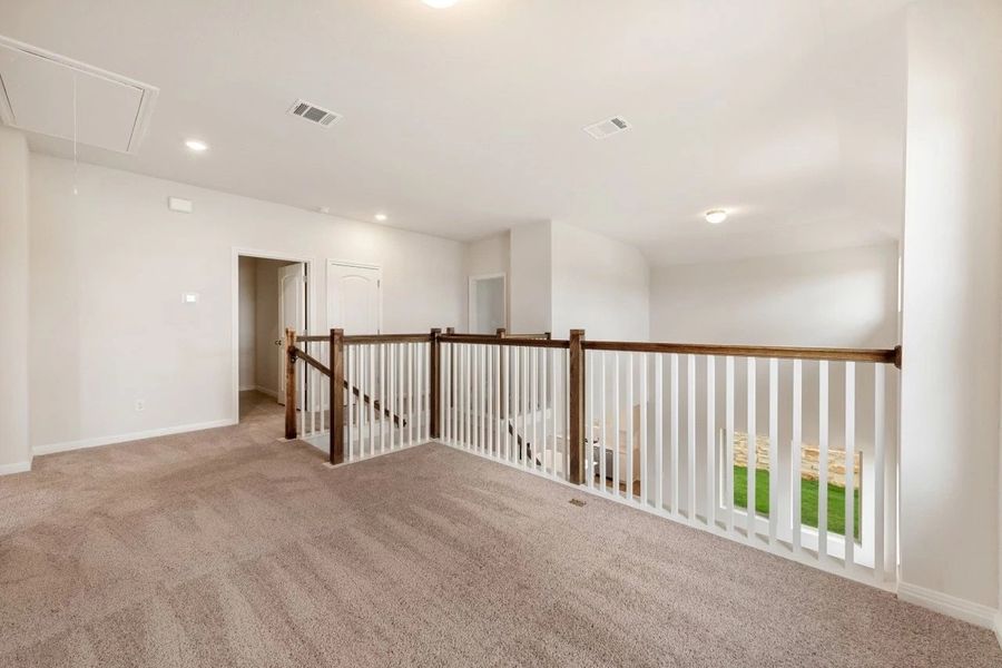 Spacious, unfurnished interior of a new home in Lariat, Liberty Hill (Image 21).