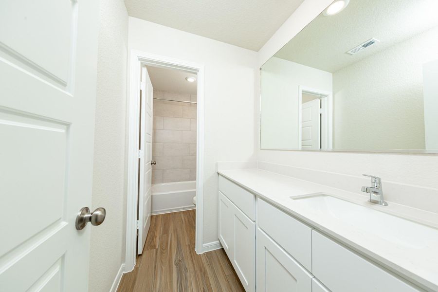 Furnished interior view inside a new home in Bammel Oaks, Houston (Image 7).