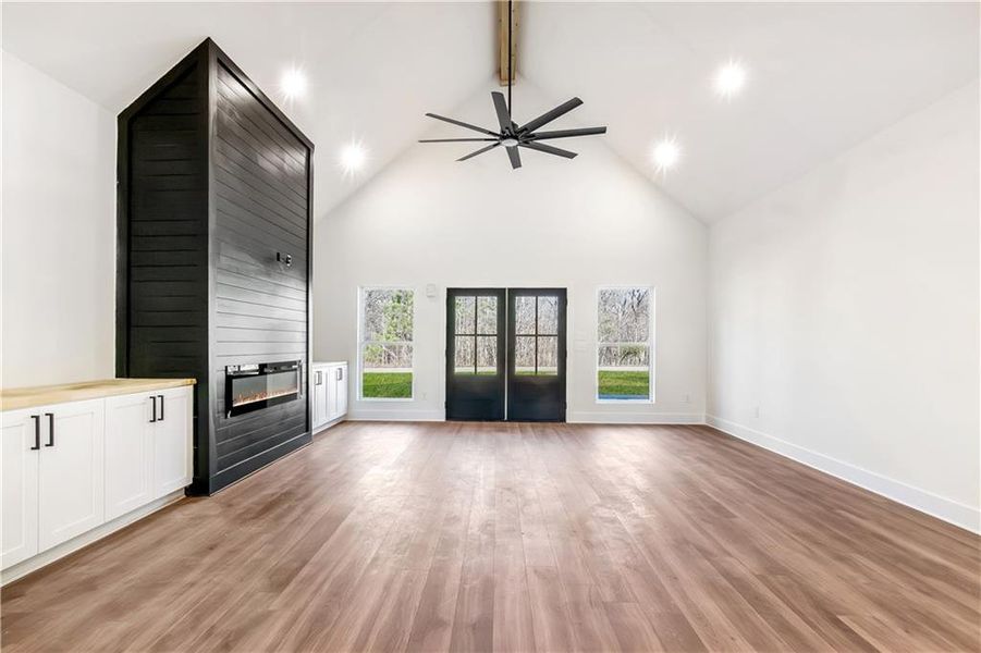 Spacious, unfurnished interior of a new home in , Talking Rock (Image 43).