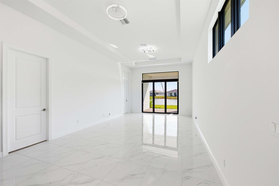 Spacious, unfurnished interior of a new home in , Port St. Lucie (Image 33).