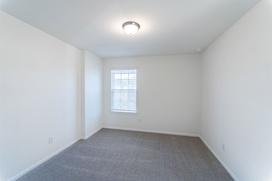 Spacious, unfurnished interior of a new home in Cielo, Conroe (Image 21).