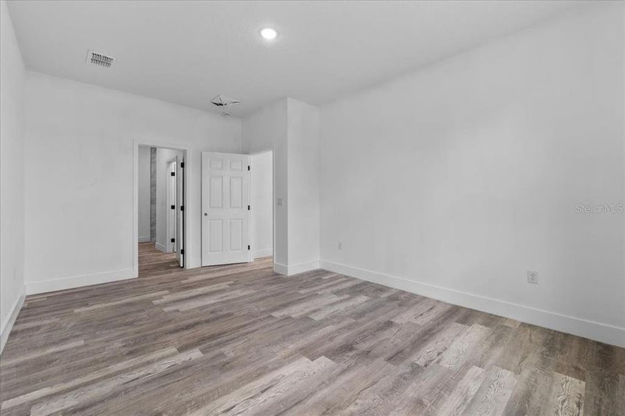 Spacious, unfurnished interior of a new home in , Avon Park (Image 11). Spacious, unfurnished interior of a new home in , Avon Park (Image 11).