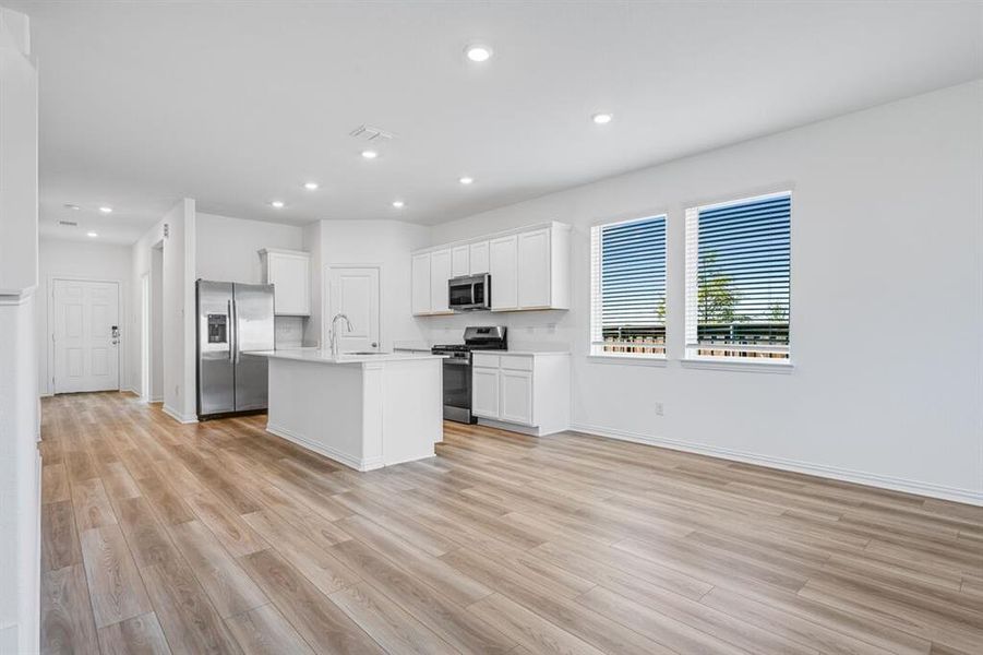 Spacious, unfurnished interior of a new home in River Ridge, Crandall (Image 19). Spacious, unfurnished interior of a new home in River Ridge, Crandall (Image 19).