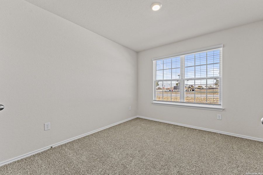 Spacious, unfurnished interior of a new home in High Garden, Comfort (Image 20).