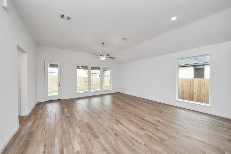Spacious, unfurnished interior of a new home in 50' Traditional Homes at Elyson, Katy (Image 29). Spacious, unfurnished interior of a new home in 50' Traditional Homes at Elyson, Katy (Image 29).