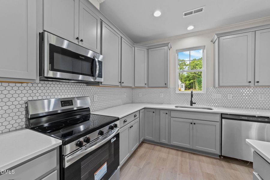 26-web-or-mls-VB4A7412