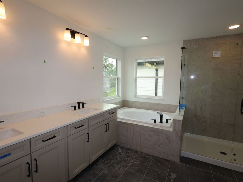Owner's Bathroom Owner's Bathroom