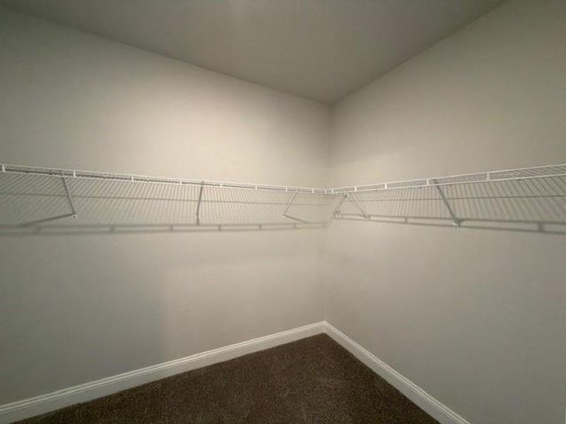 Spacious, unfurnished interior of a new home in Tuscany Hills, Douglasville (Image 12).