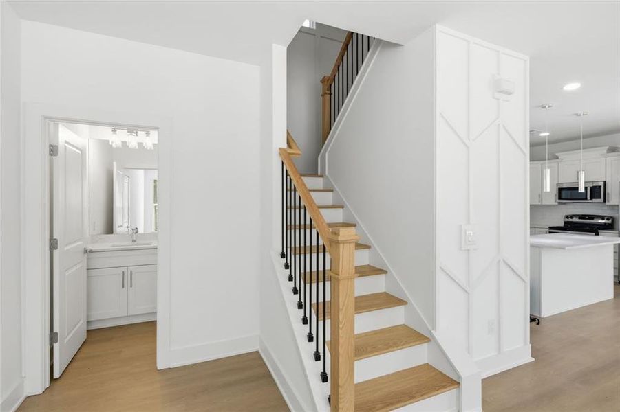 Spacious, unfurnished interior of a new home in , Alpharetta (Image 16).