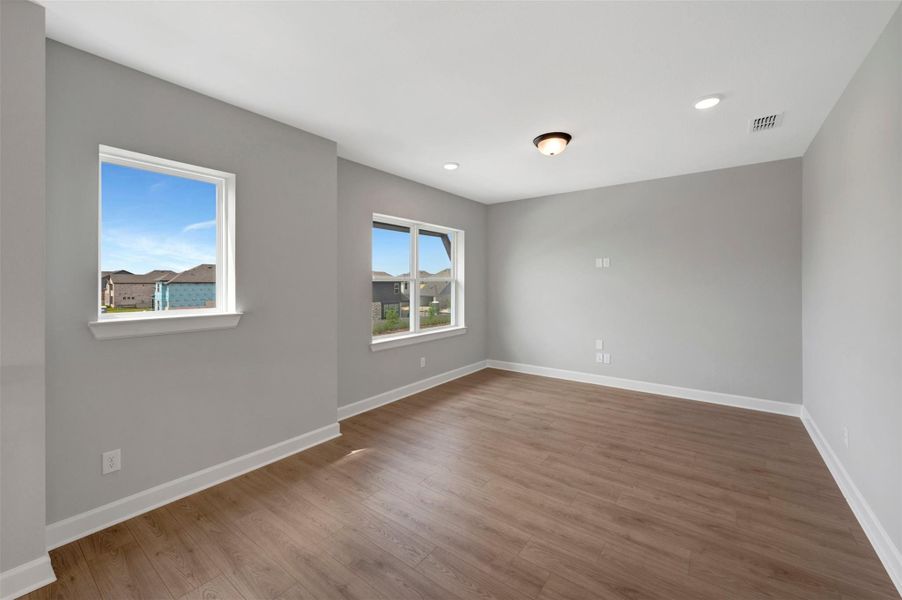 Spacious, unfurnished interior of a new home in Pomona - Reserve Collection, Manvel (Image 40).