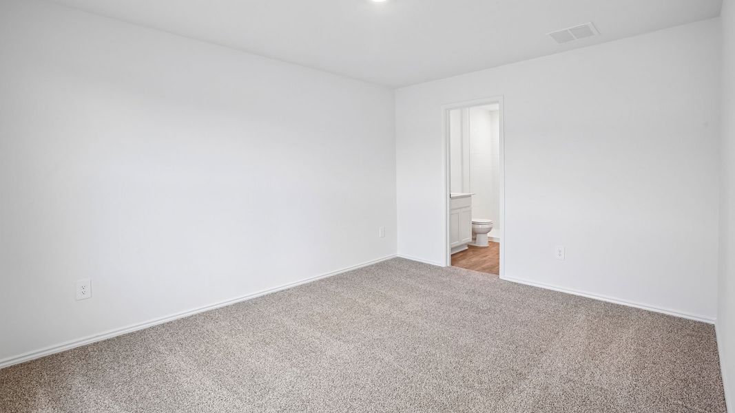Spacious, unfurnished interior of a new home in Talavera, Kyle (Image 18).