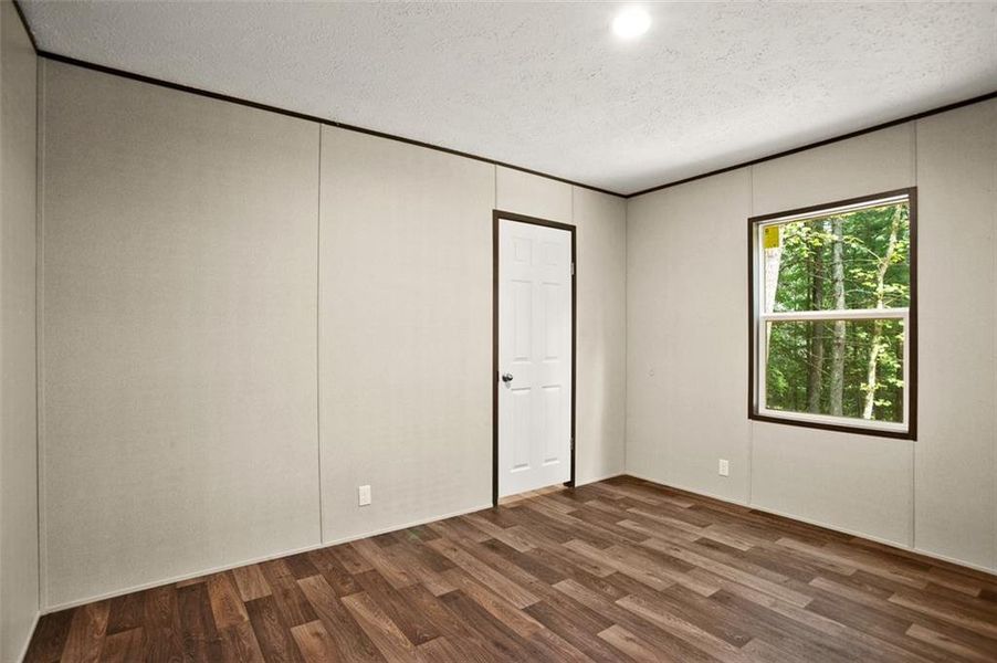 Spacious, unfurnished interior of a new home in , Ellijay (Image 23).