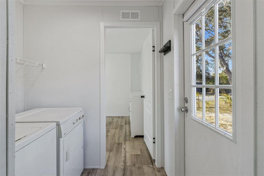 Spacious, unfurnished interior of a new home in , Avon Park (Image 19).