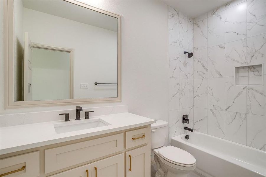 Furnished interior view inside a new home in , Granbury (Image 7). Furnished interior view inside a new home in , Granbury (Image 7).