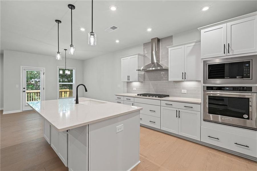 Furnished interior view inside a new home in Reunion, Hoschton (Image 15). Furnished interior view inside a new home in Reunion, Hoschton (Image 15).