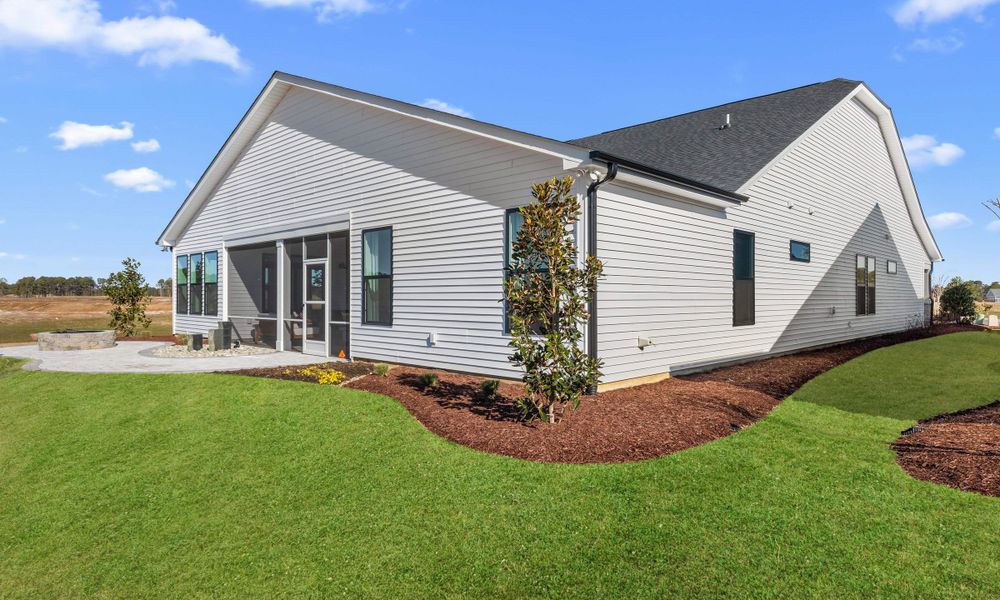 Representative exterior details of a home built from the The Surfrider by Chesapeake Homes in The Willows, Loris (Image 19).
