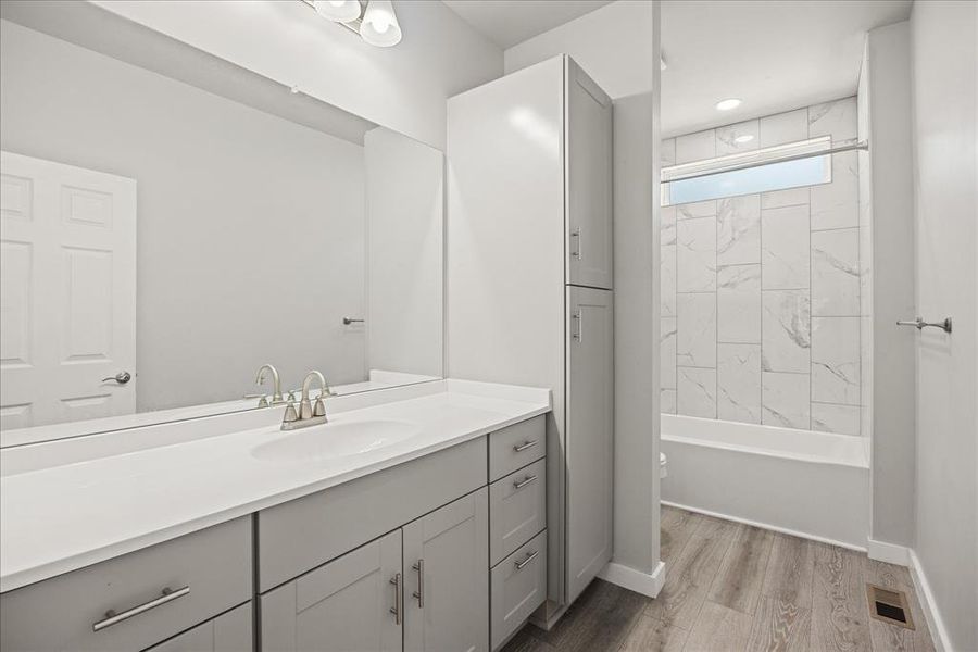 Furnished interior view inside a new home in , Granbury (Image 10).