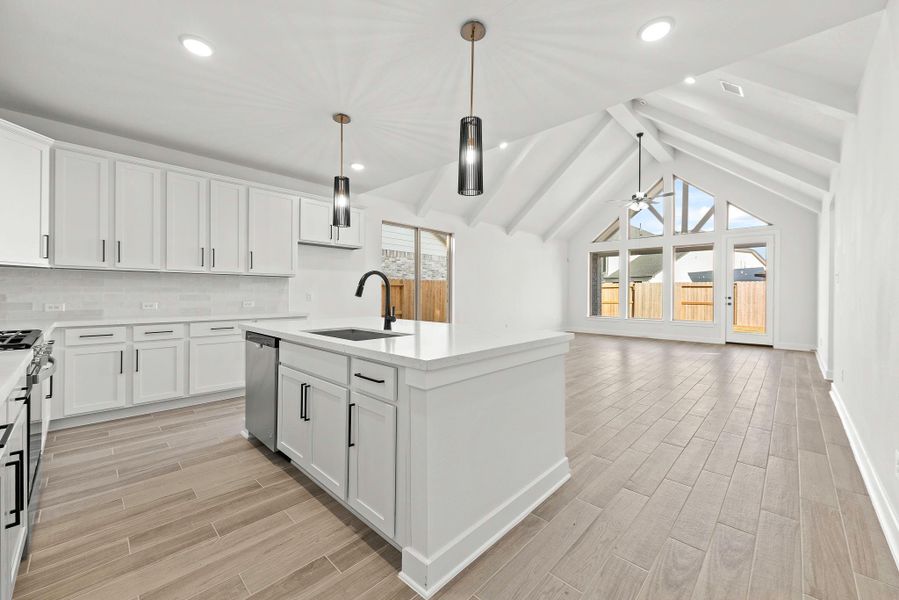 Representative image. Features, specifications, selections and colors may vary. Representative image. Features, specifications, selections and colors may vary.