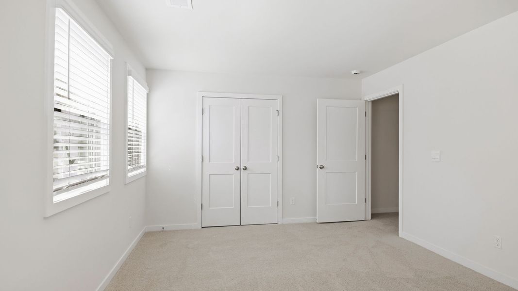 Spacious, unfurnished interior of a new home in Pleasant Grove, Weaverville (Image 14).
