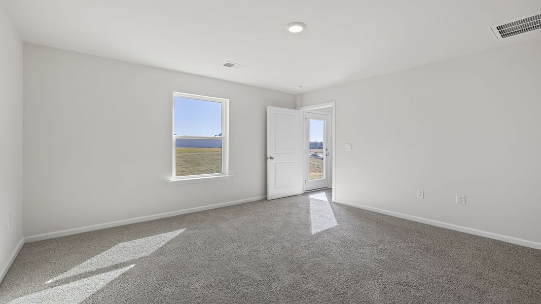 Spacious, unfurnished interior of a new home in Harper Ridge, Roebuck (Image 28).
