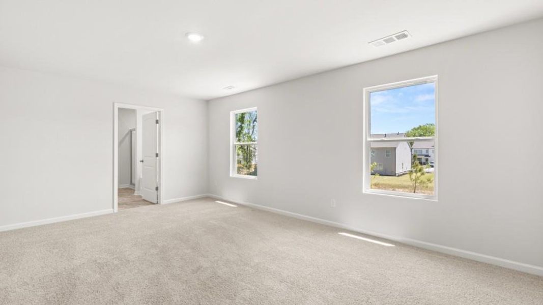 Spacious, unfurnished interior of a new home in Parkside at Carter Grove, Cartersville (Image 19).