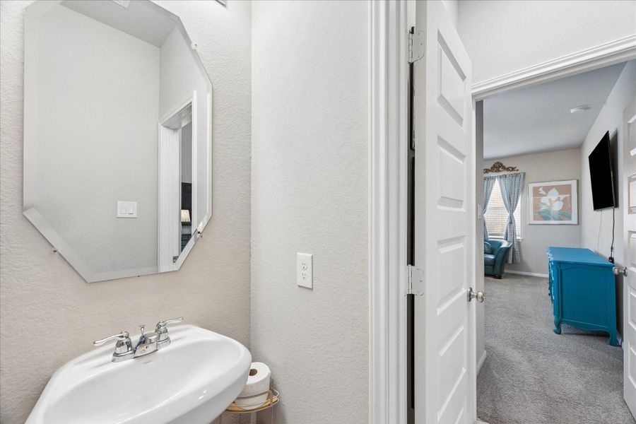 Furnished interior view inside a new home in Stonebrooke, Conroe (Image 25).