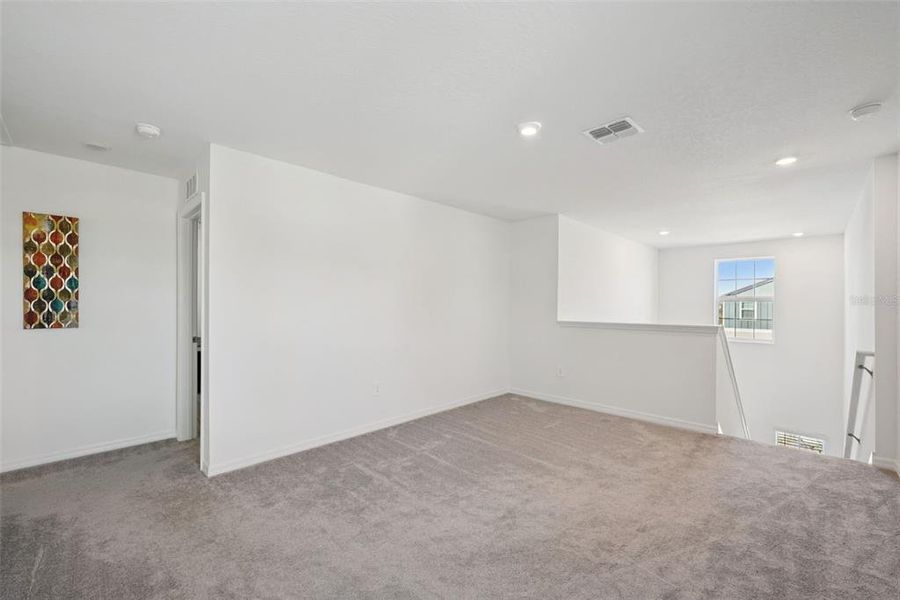 Spacious, unfurnished interior of a new home in Park East: The Manors, Plant City (Image 46). Spacious, unfurnished interior of a new home in Park East: The Manors, Plant City (Image 46).