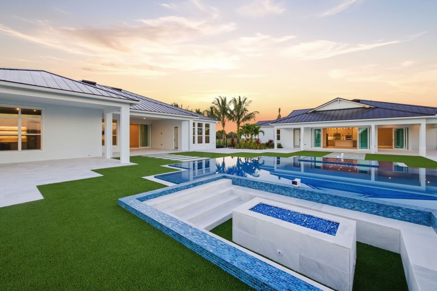 Exterior details and patio area of a home in Bridgewater, Jupiter (Image 4).