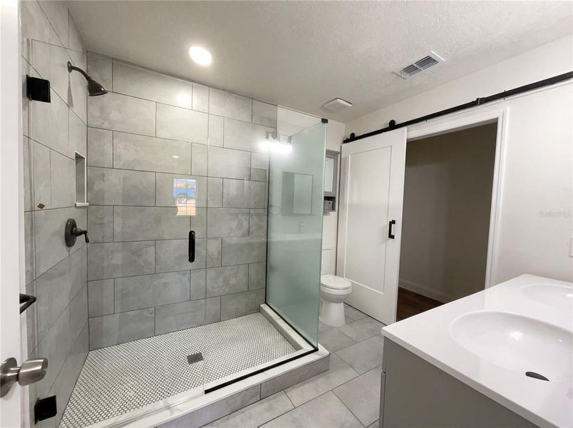 Furnished interior view inside a new home in , Deltona (Image 11).