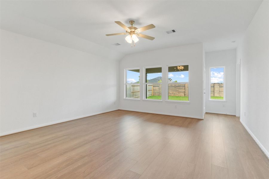 Spacious, unfurnished interior of a new home in Cypress Green, Hockley (Image 13). Spacious, unfurnished interior of a new home in Cypress Green, Hockley (Image 13).