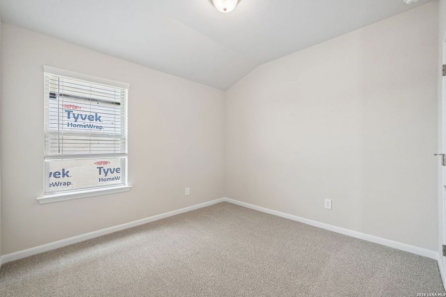 Spacious, unfurnished interior of a new home in Arcadia Ridge - Classic Series, San Antonio (Image 24).