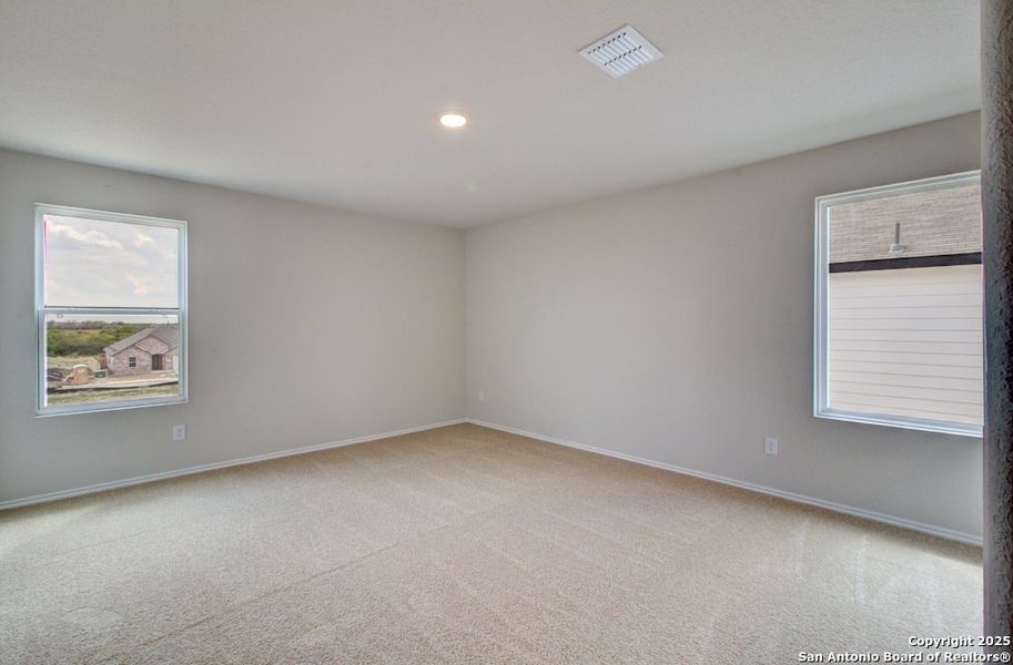 Spacious, unfurnished interior of a new home in Prairie Green, Converse (Image 12).