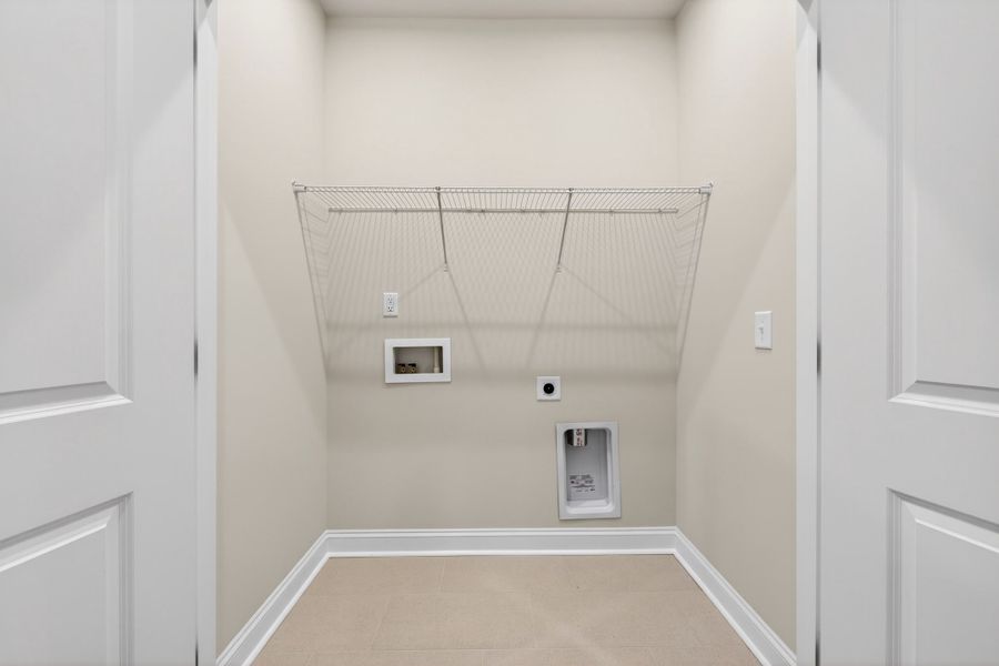 Spacious, unfurnished interior of a new home in Old Town Village, Waxhaw (Image 45). Spacious, unfurnished interior of a new home in Old Town Village, Waxhaw (Image 45).