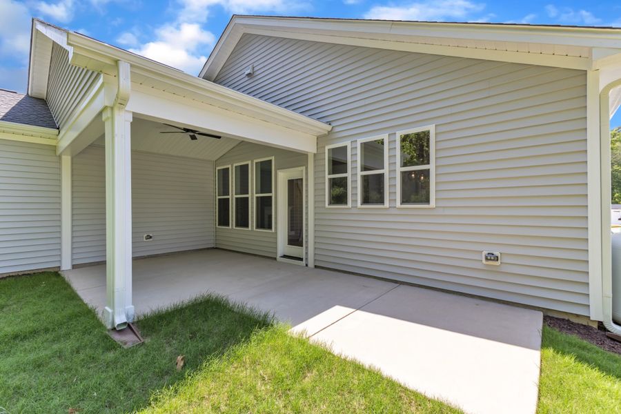 Representative exterior details of a home built from the The Highland by RobuckHomes in Baylee Ridge, Selma (Image 39). Representative exterior details of a home built from the The Highland by RobuckHomes in Baylee Ridge, Selma (Image 39).