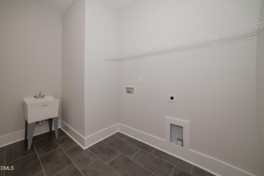 WFDS-0109_00_Parkette D_Laundry WFDS-0109_00_Parkette D_Laundry