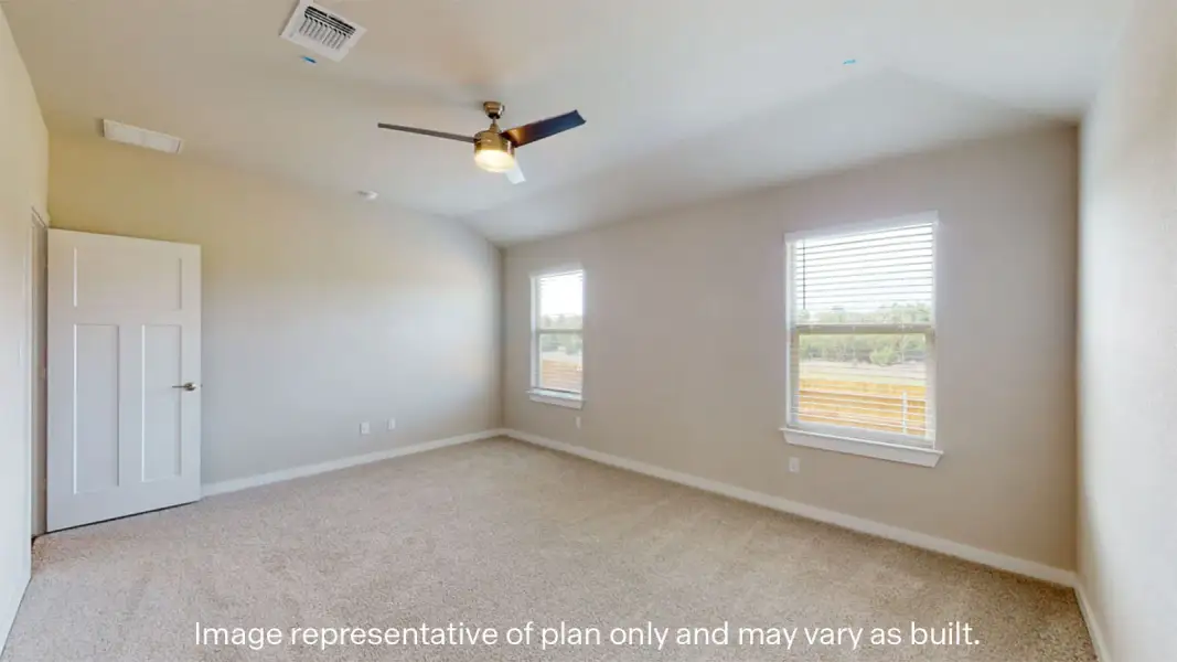 Spacious, unfurnished interior of a new home in Heritage Crossing, Corpus Christi (Image 19).