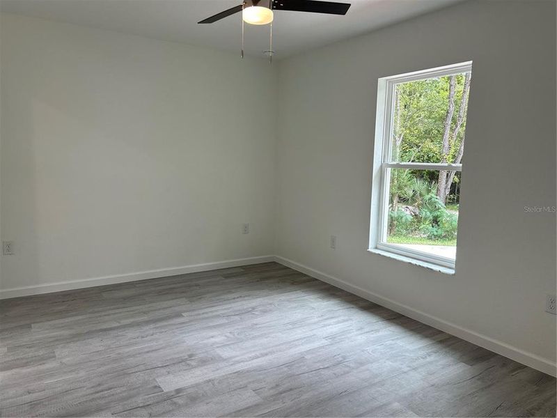 Spacious, unfurnished interior of a new home in , Summerfield (Image 9).