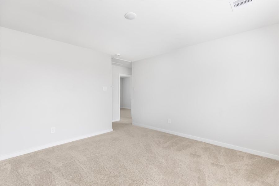 Spacious, unfurnished interior of a new home in Barrett Crossing, Crosby (Image 27).