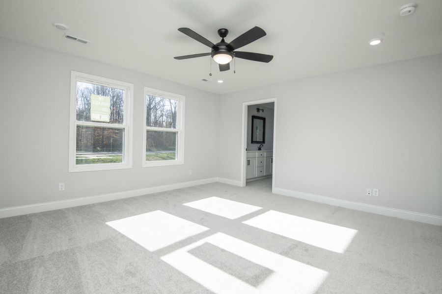 Spacious, unfurnished interior of a new home in Ivey Farms - The Grove Collection, Farragut (Image 34). Spacious, unfurnished interior of a new home in Ivey Farms - The Grove Collection, Farragut (Image 34).