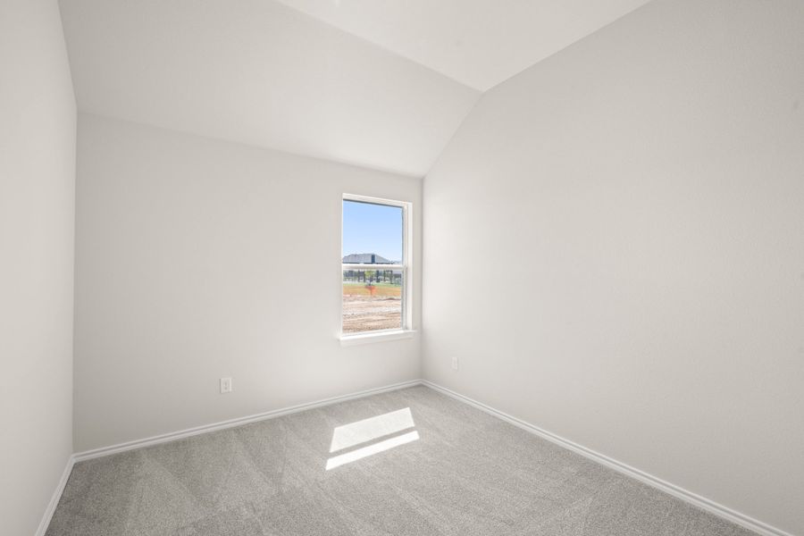 Spacious, unfurnished interior of a new home in Hunters Ridge, Crowley (Image 24).