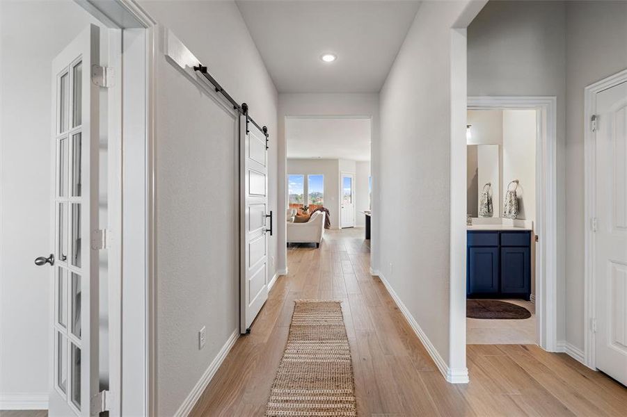 Image 33 of a home in Waterford Park.