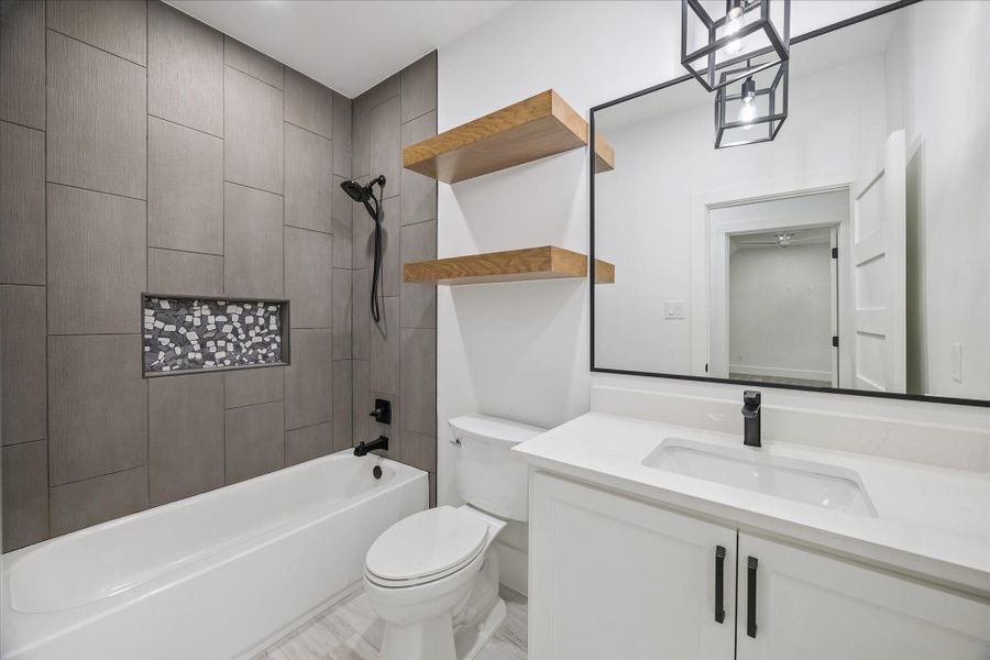 Image 38 of a home in .