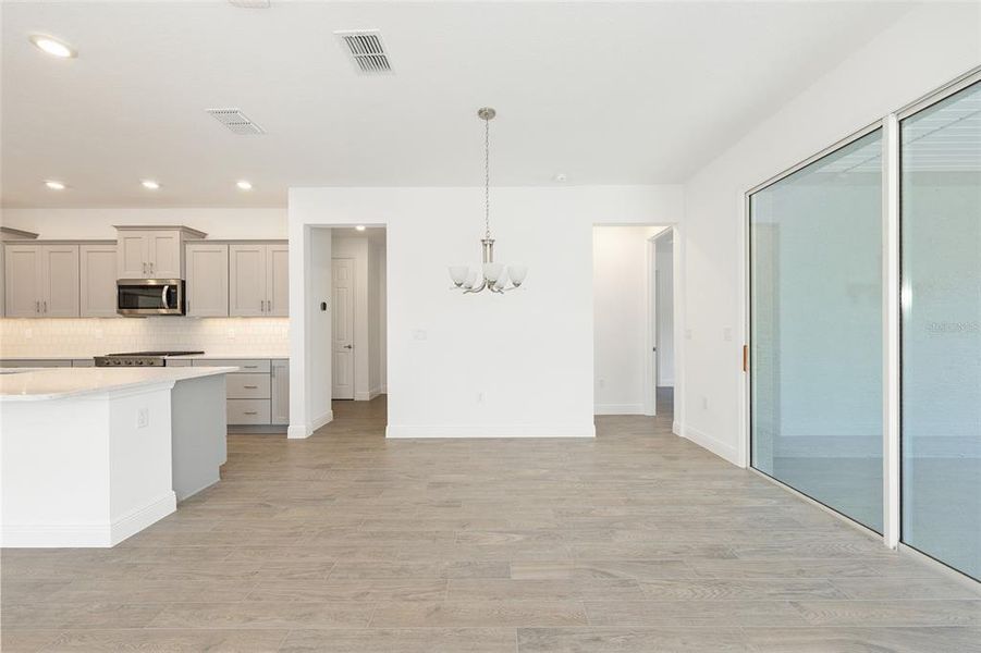 Spacious, unfurnished interior of a new home in , Ocala (Image 32).