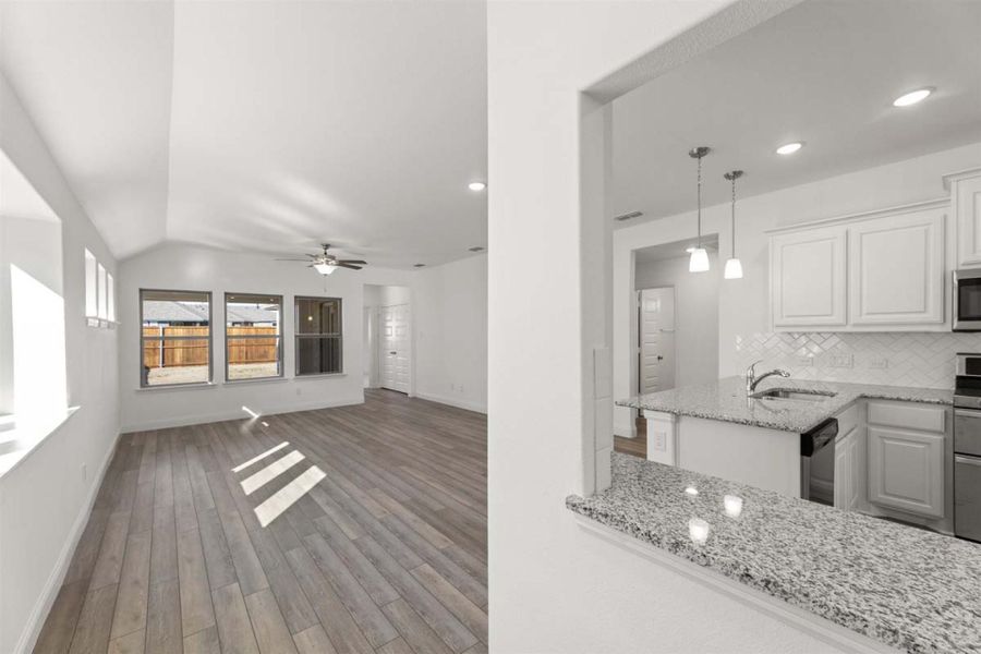 Representative unfurnished interior of a home built from the Melrose by Pacesetter Homes in Elevon, Lavon (Image 13).