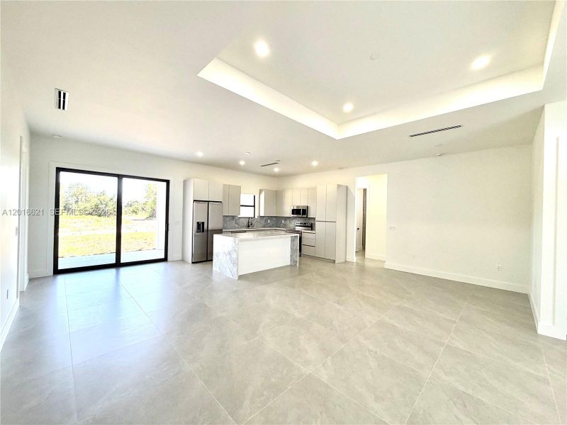 Spacious, unfurnished interior of a new home in , Naples (Image 23). Spacious, unfurnished interior of a new home in , Naples (Image 23).