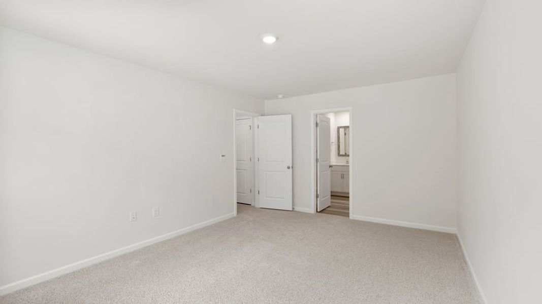 Spacious, unfurnished interior of a new home in Hawk Ridge, Anderson (Image 32). Spacious, unfurnished interior of a new home in Hawk Ridge, Anderson (Image 32).