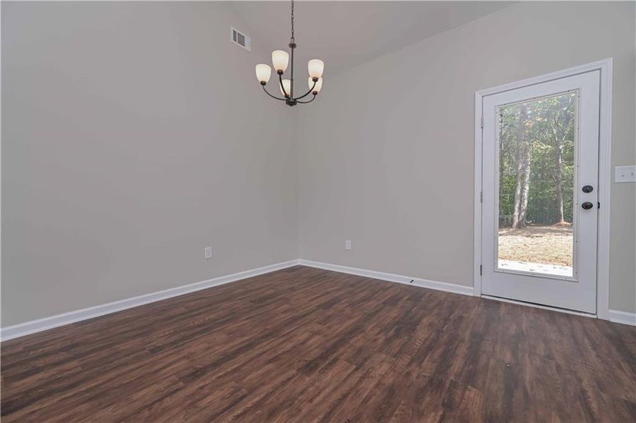 Spacious, unfurnished interior of a new home in , Temple (Image 22).