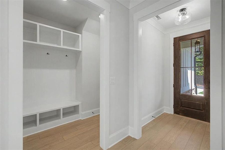 Spacious, unfurnished interior of a new home in , Dallas (Image 16). Spacious, unfurnished interior of a new home in , Dallas (Image 16).